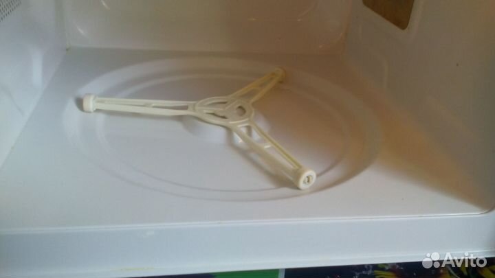 Микроволновая печь Шарп, 800вт, б/у, отл. сост