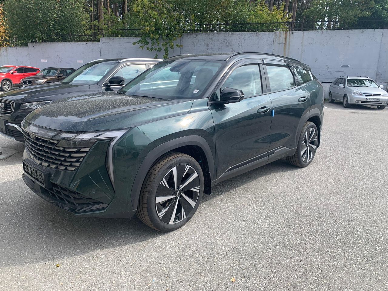 Geely Atlas: фото владельца