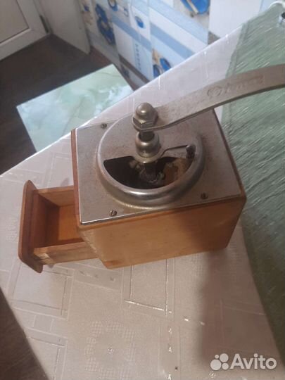 Кофемолка ручная СССР антиквариат торг