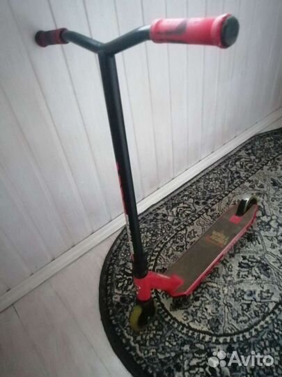 Трюковой самокат