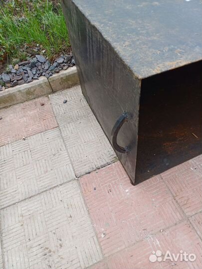 Ящик металлический