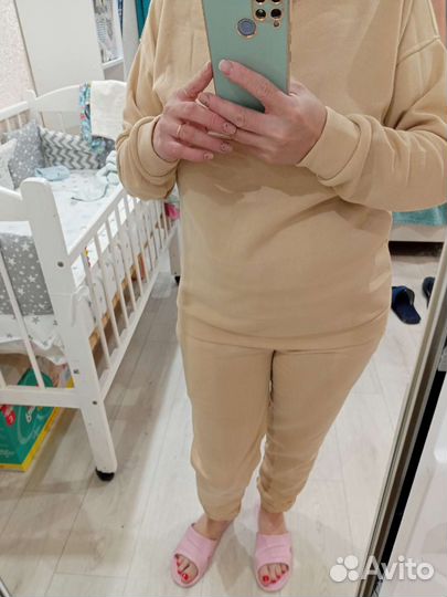 Спортивный костюм женский