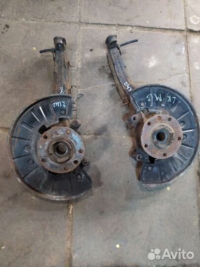 Кулак передний L-R VW Touareg,Porsche Cayenne,Audi