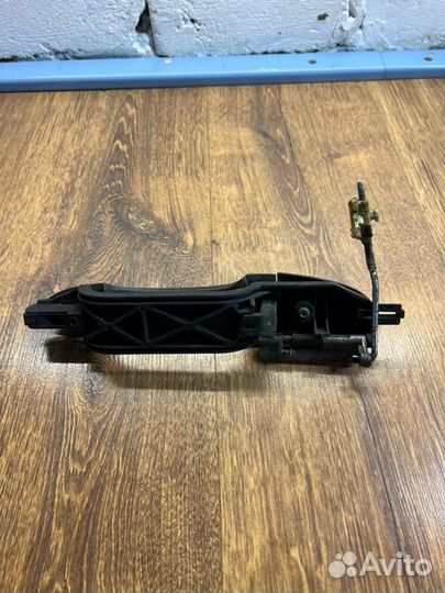 Накладка замка багажника Ford Focus 1 седан 2 2000