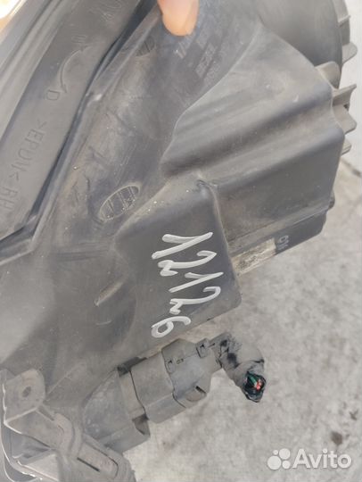 Фара передняя правая Киа спортейдж 2