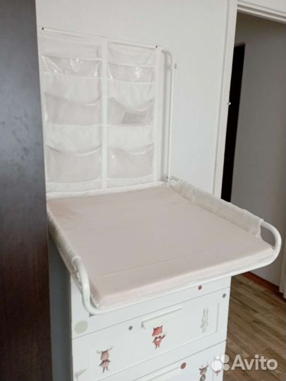 Настенный пеленальный столик Икеа