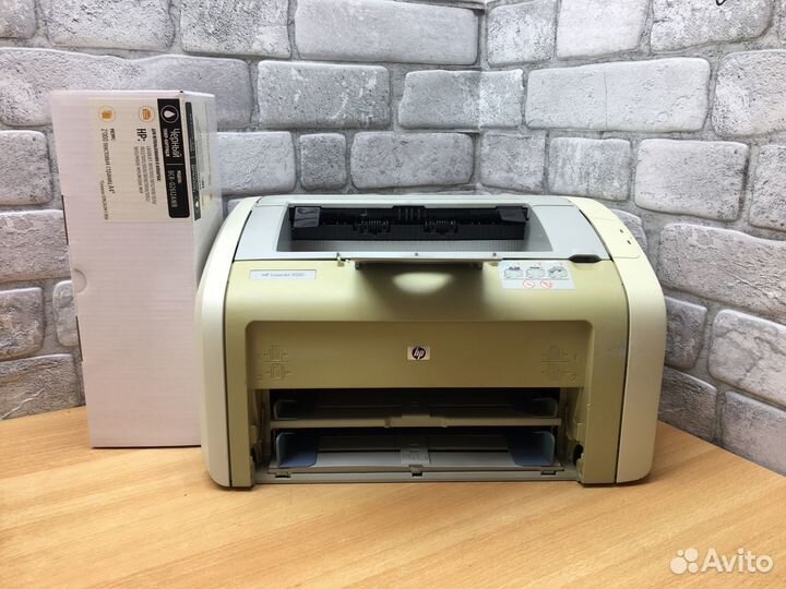 Лазерный принтер HP LaserJet 1020. Новый картридж