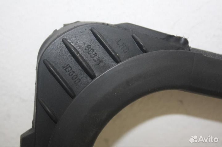 Уплотнитель стекла двери передней левой Nissan Qa