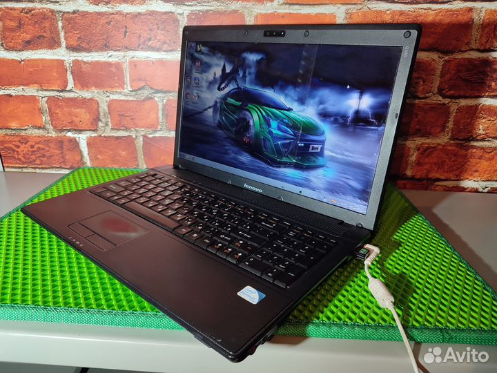 Lenovo G560 - Core i3 \ 4 Озу \ 1 GB видео \ 320 H