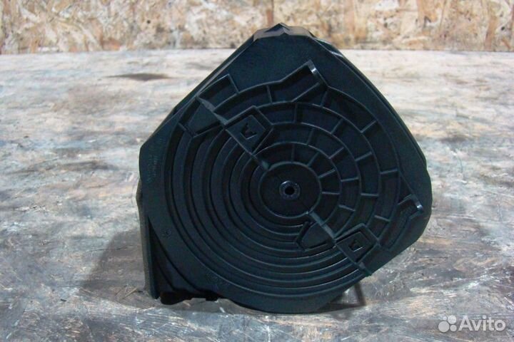 Jaguar XF Дефлектор воздушный центральный правый