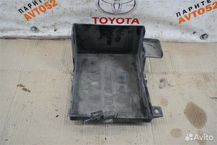 Площадка аккумулятора Mitsubishi Outlander Xl 2