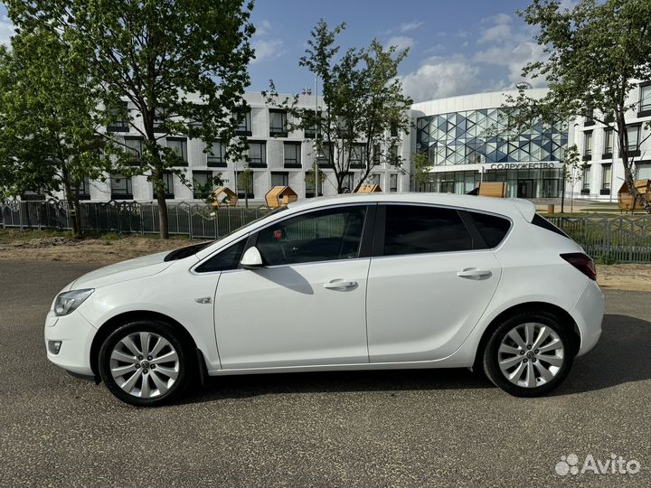 Opel Astra 1.6 AT, 2011, 174 627 км