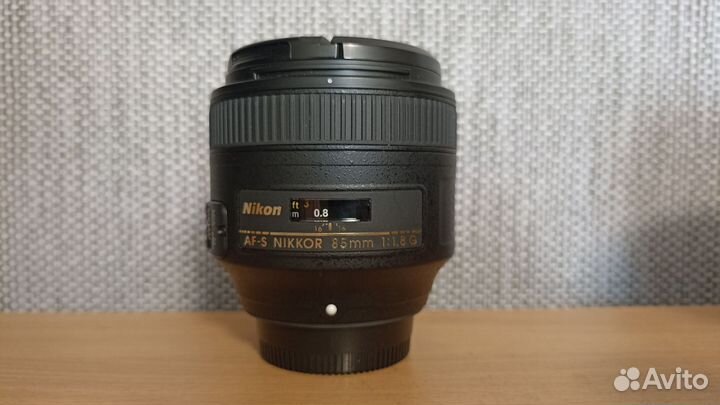 Объектив Nikon 85mm f/1.8G AF-S Nikkor