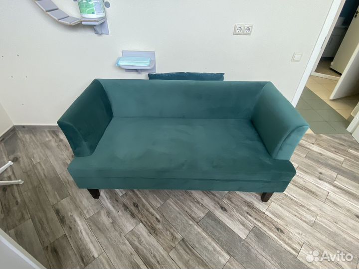 Перетяжка мягкой мебели ремонт