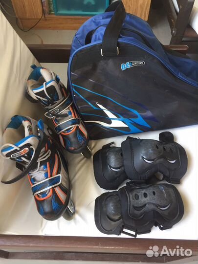 Роликовые коньки