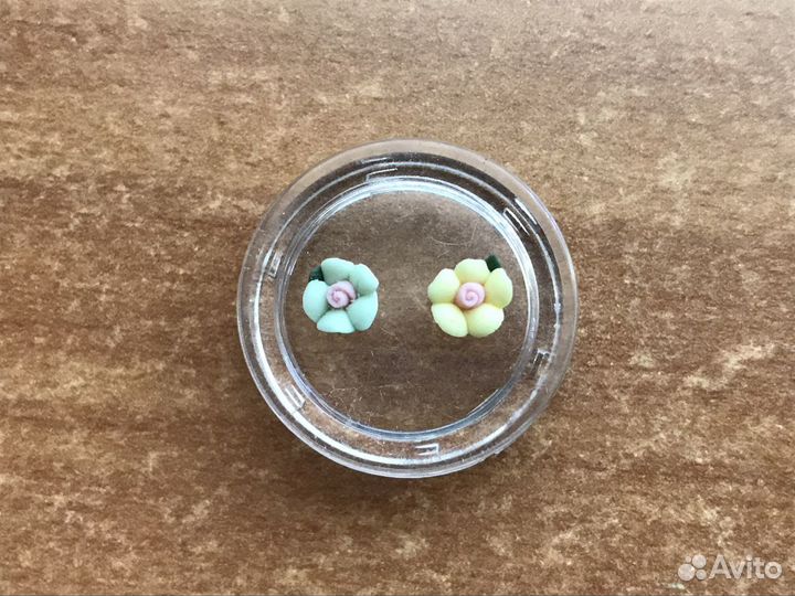 Акриловые цветочки для дизайна