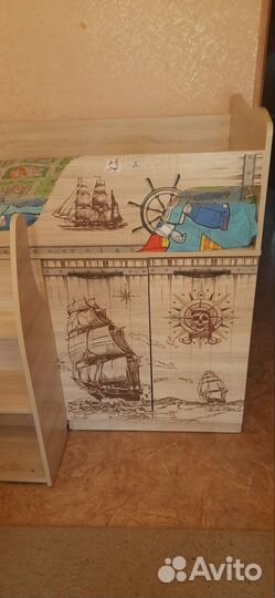 Кровать чердак со столом