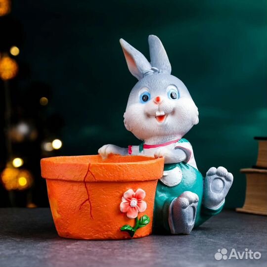 Кашпо декоративное