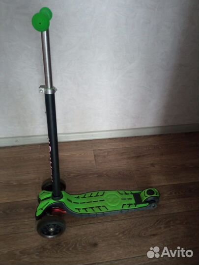 Самокат детский трехколесный