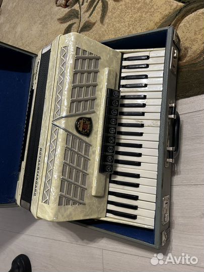 Аккордеон RoyalStandart montana