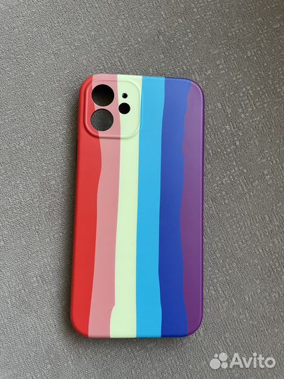 Чехол на iPhone 12