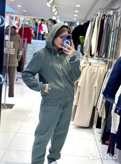 Костюм новый в стразах Турция