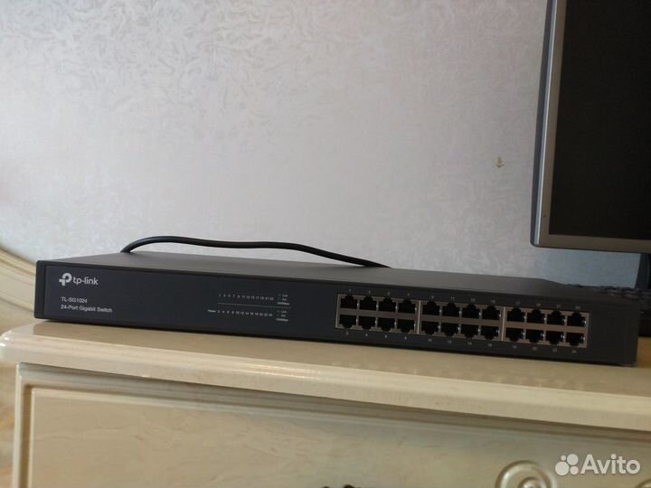 Сетевой коммутатор TP-link TL-SG1024