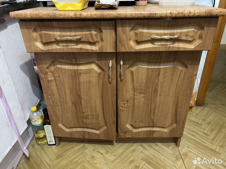 Кухонный комод