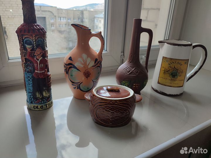 Глиняный кувшин