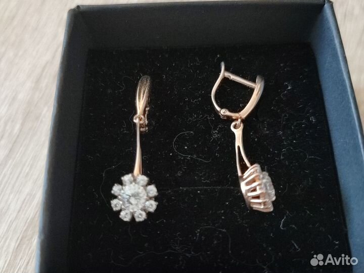 Золотые серьги