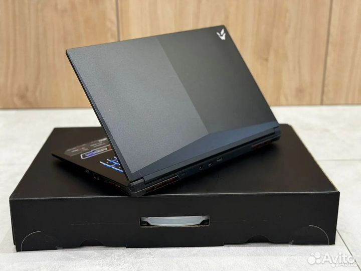 Ardor 17 core i7-12650H RTX4060 16DDR5 SSD512
