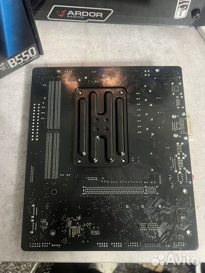 Материнская плата