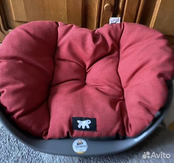 Лежанка для собак и кошек
