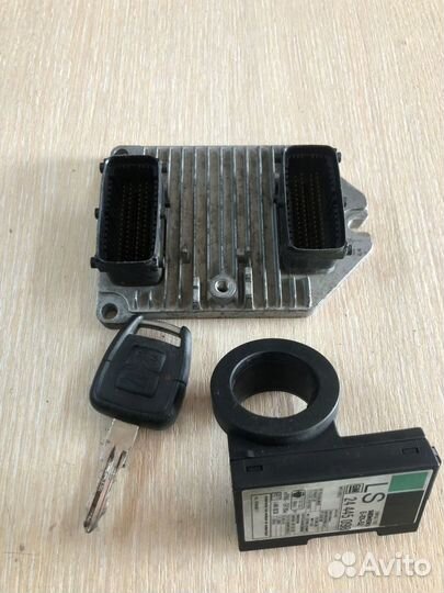 Эбу мозги Opel astra\zafira\vectra 55351752