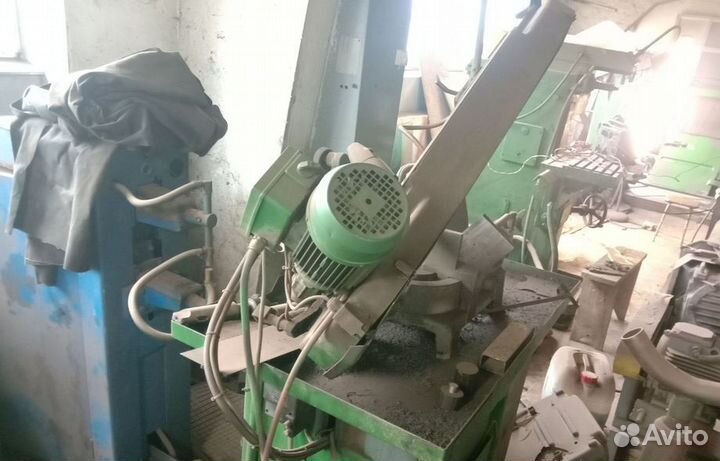 Ленточная пила Pilous