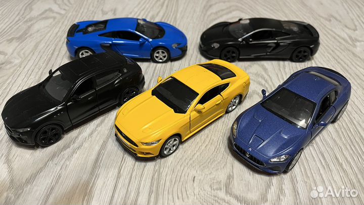Модельки машин mobicaro 1:32 mclaren mustang