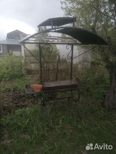 Кованые мангалы с крышей