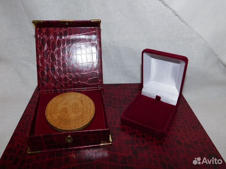 Футляр для орденов, медалей, значков, ювелирки