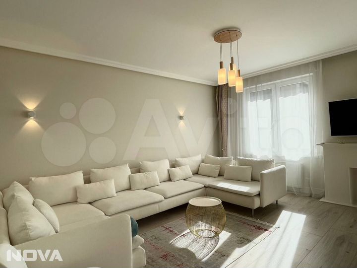 3-к. квартира, 93,1 м², 2/4 эт.