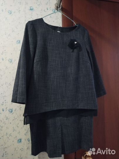Костюм женский с юбкой 42 44 размер