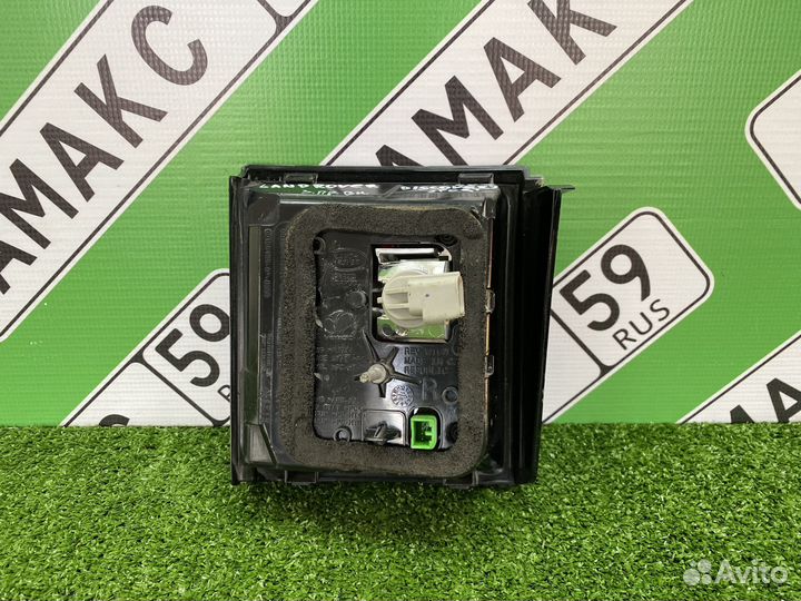 Фонарь задний правый внутренний LR discovery sport