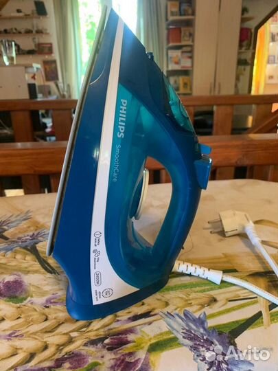 Утюг Philips GC3582 с керамикой и автоотключением