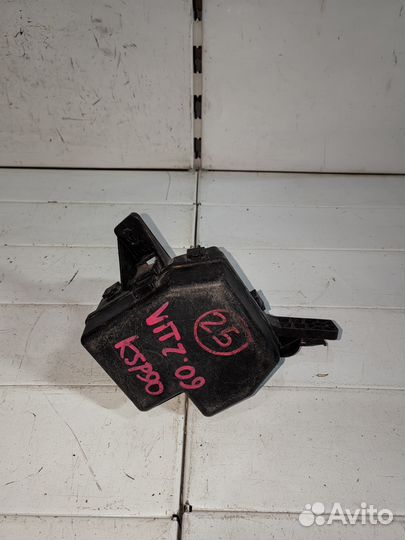 Блок предохранителей toyota vitz KSP90 1krfe