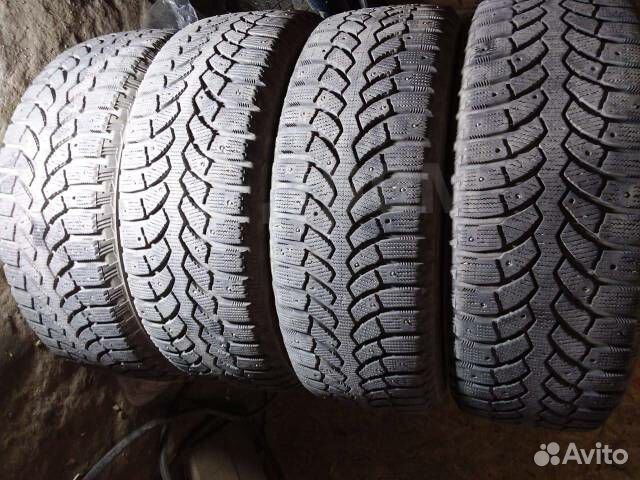 Bridgestone Blizzak Spike-01 225/60 R17