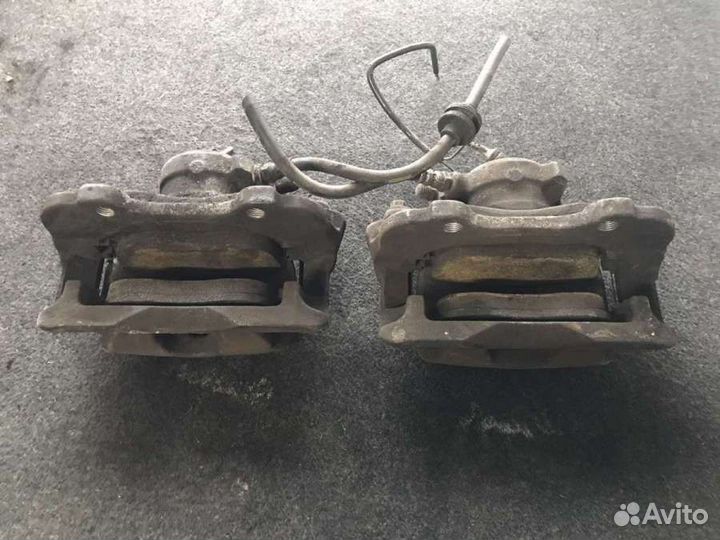 Суппорт тормозной передний правый peugeot 806 2.0 nn