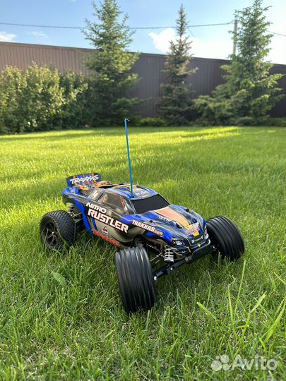 Радиоуправляемая модель с двс Traxxas rustler