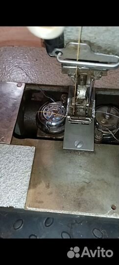 Двухигольная швейная машина minerva