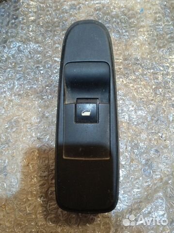 Кнопка стеклоподъемника Citroen C4