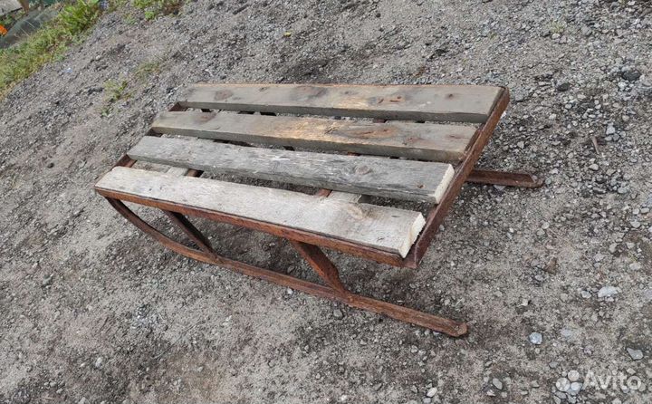 Сани и ящик старинные