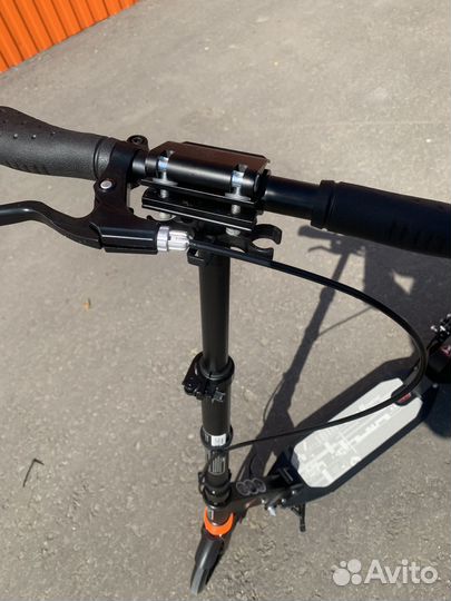 Самокат двухколесный с дисковым тормозом